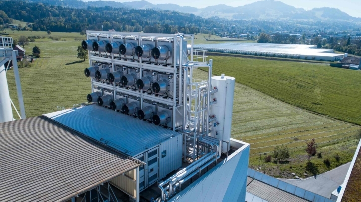 La première usine qui capture le CO2 pour en faire de l&rsquo;engrais est en Suisse