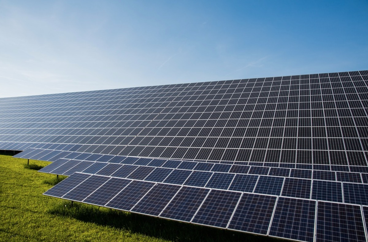 1358_cover Le parc photovoltaïque mondial devrait progresser en 2017