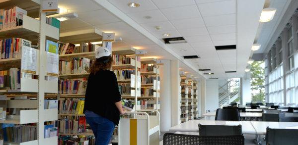 Bibiothèque plus écolo à Uni-Mail