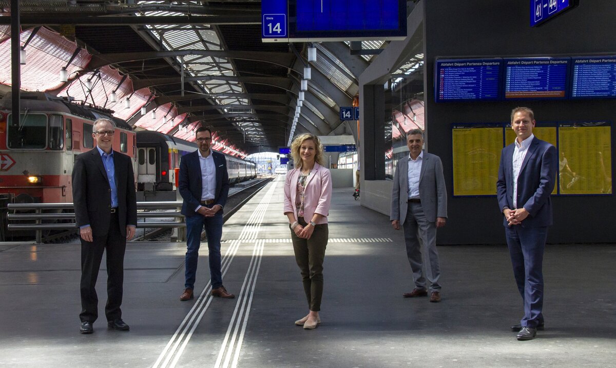 2438_cover Les espaces de coworking vont fleurir dans les gares CFF