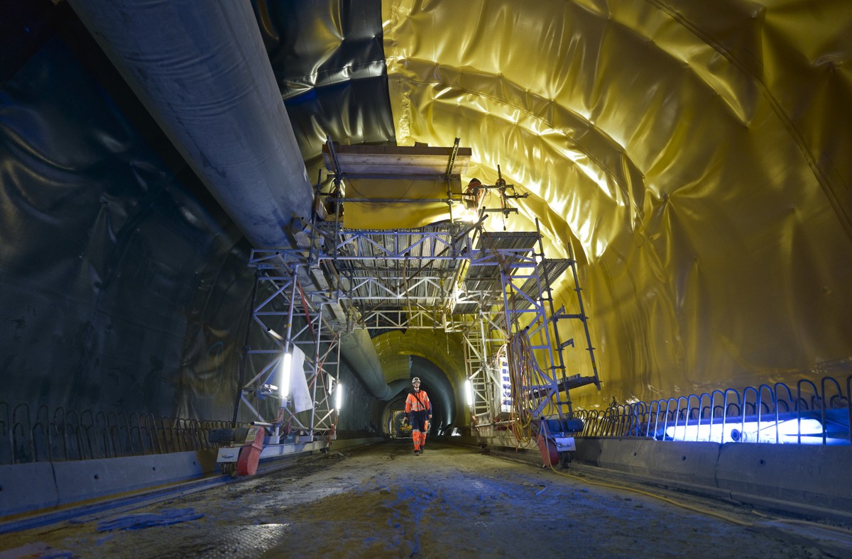 2852_cover Le CERN publie son deuxième rapport sur l'environnement